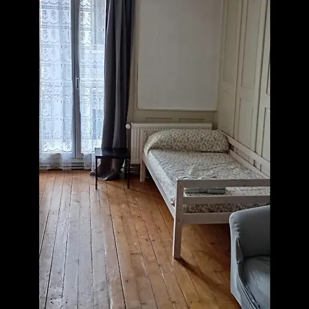 Δωμάτια σε οικογενειακή κατοικία 2 A Louer A